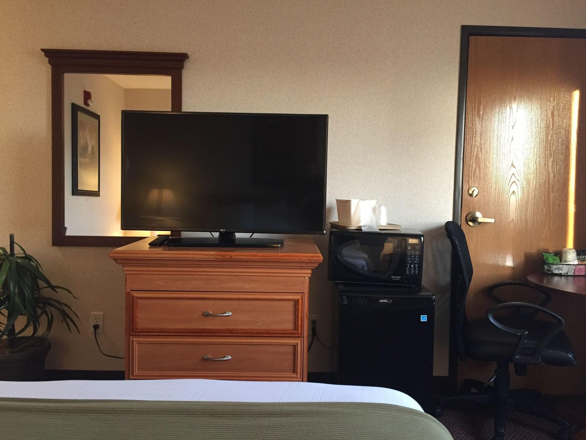 Quality Inn & Suites ウィローズ エクステリア 写真