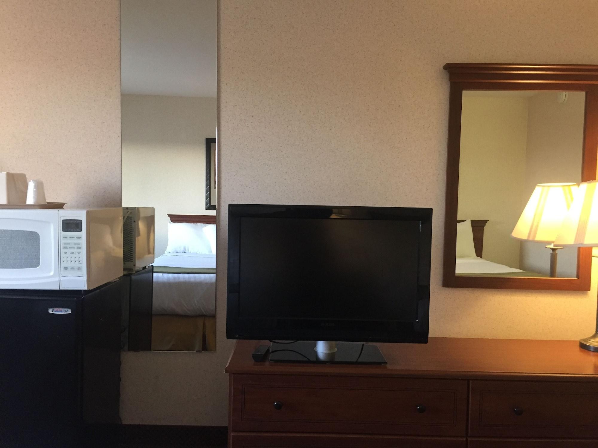 Quality Inn & Suites ウィローズ エクステリア 写真
