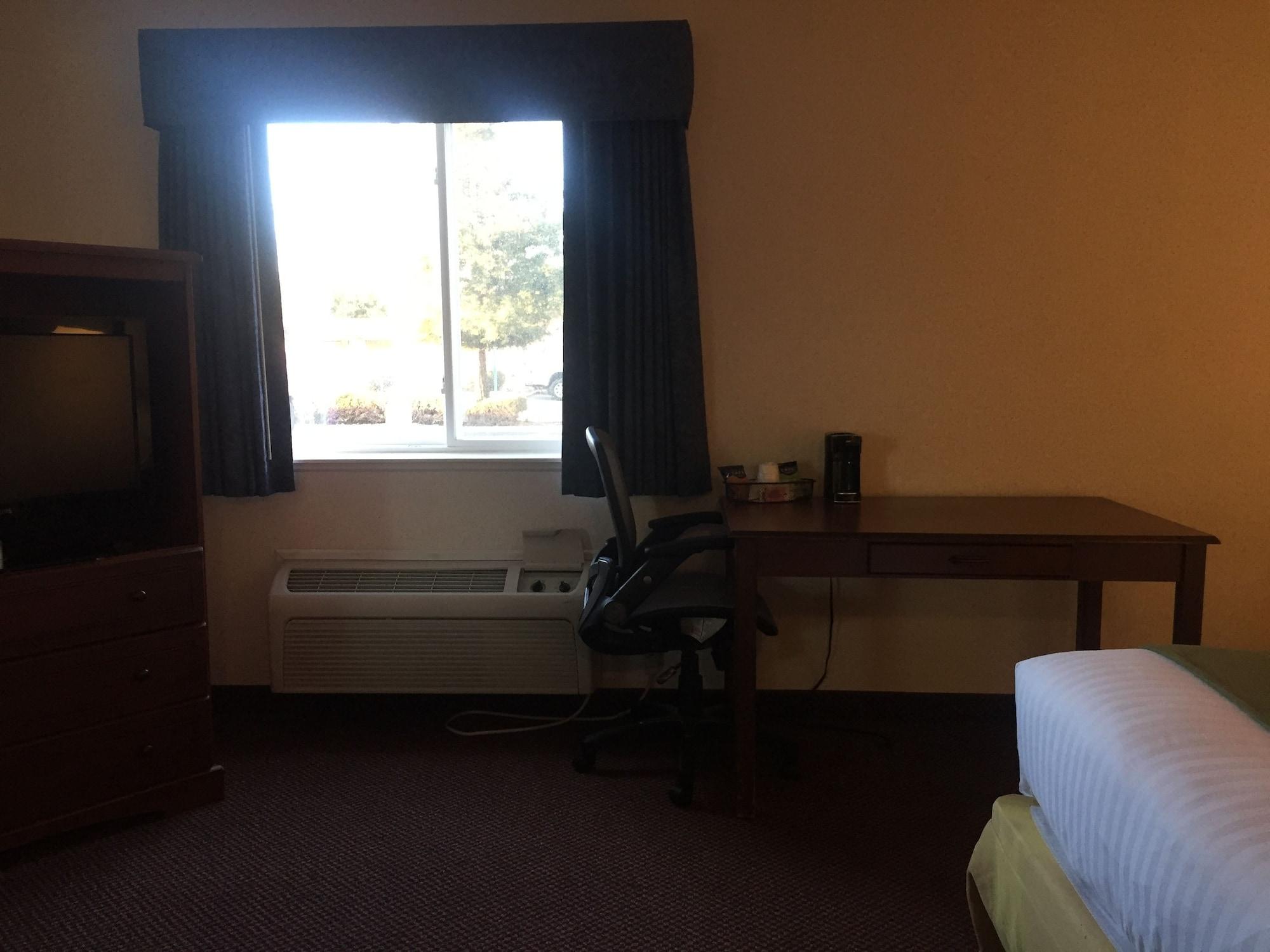 Quality Inn & Suites ウィローズ エクステリア 写真