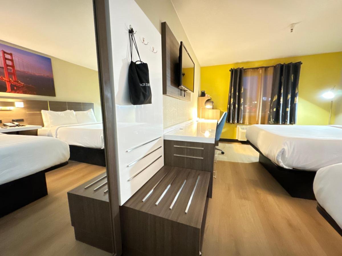 Quality Inn & Suites ウィローズ エクステリア 写真